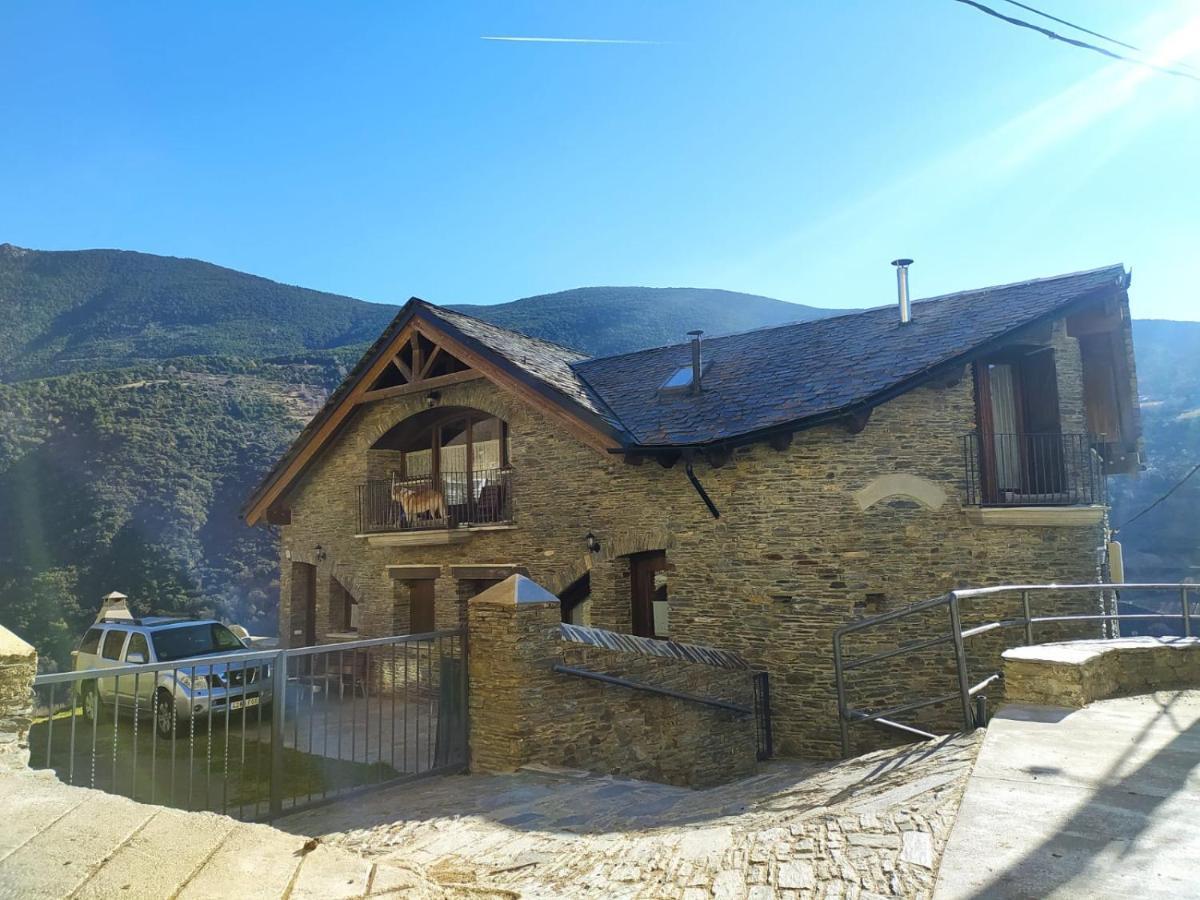 Atic El Paller De Llau Caregne Exterior photo